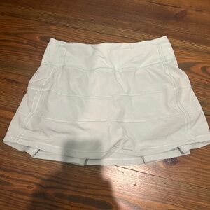 Lululemon pace rival light blue skirt size 2